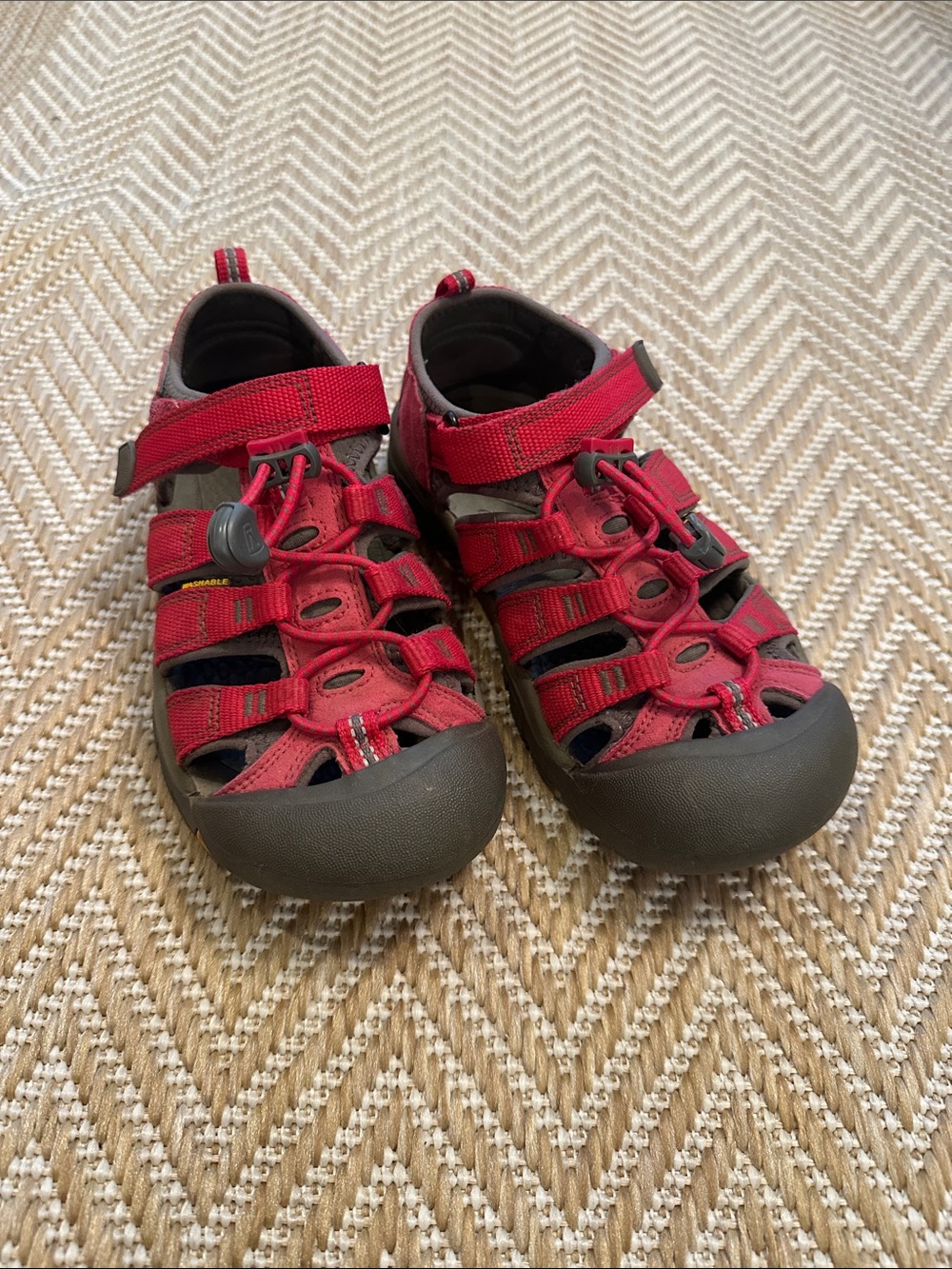 Keen youth Newport H2 sandal water sports size 2